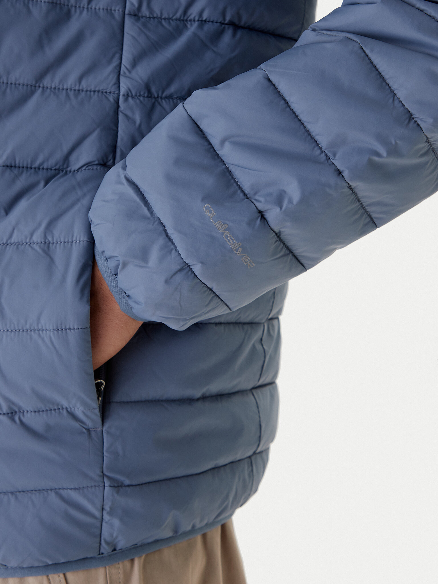 Преходно яке Quiksilver