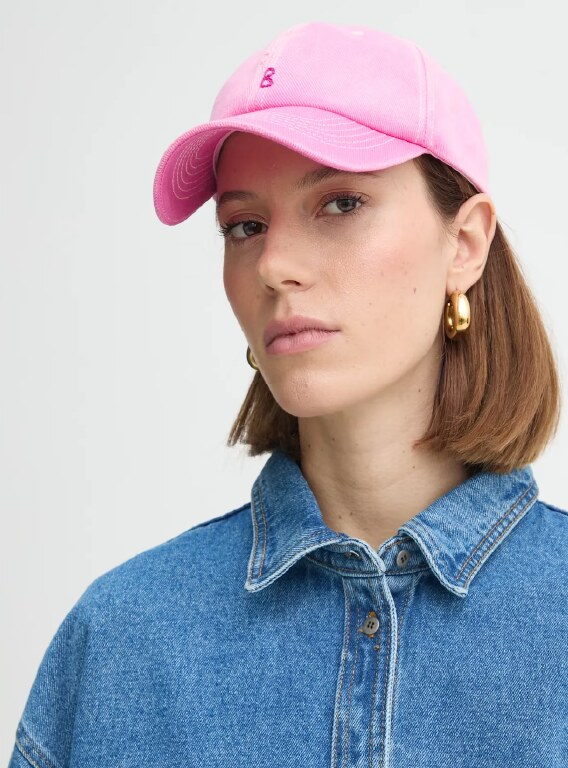 Шапки с козирка