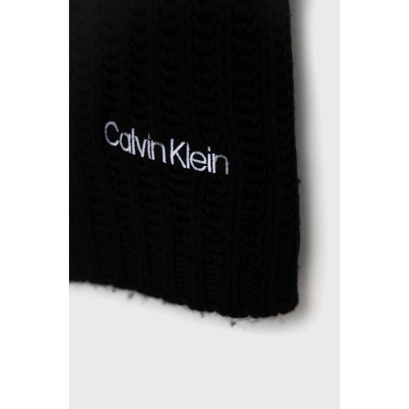 Шал с вълна Calvin Klein в черно с изчистен дизайн