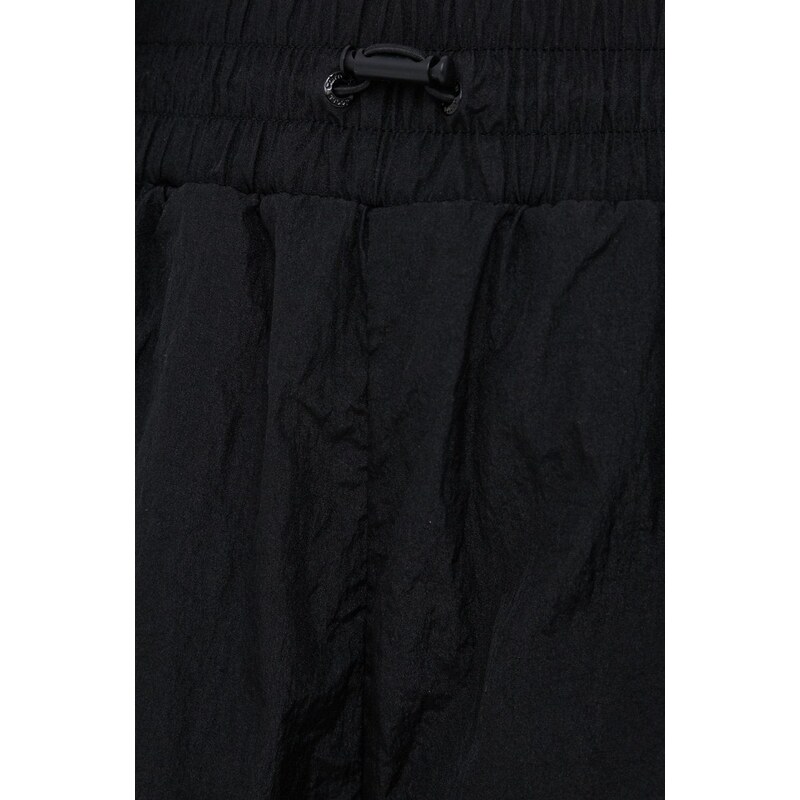 Къси панталони Calvin Klein Jeans дамско в черно с принт със стандартна талия