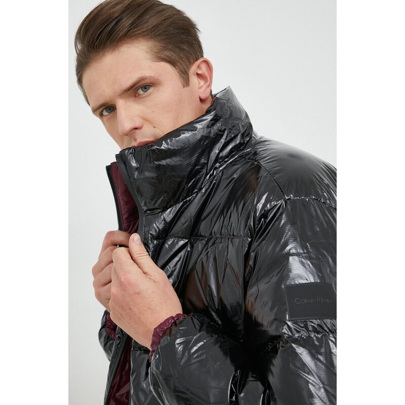 Пухено яке с две лица Calvin Klein в черно със зимна изолация