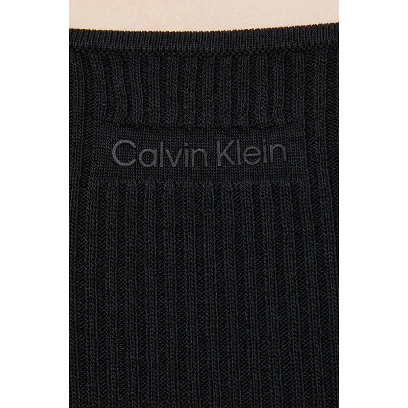 Жилетка Calvin Klein в черно от лека материя