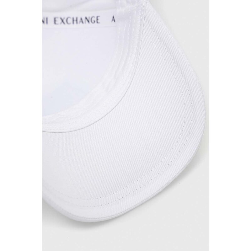 Памучна шапка с козирка Armani Exchange в бяло с апликация 954219 CC812
