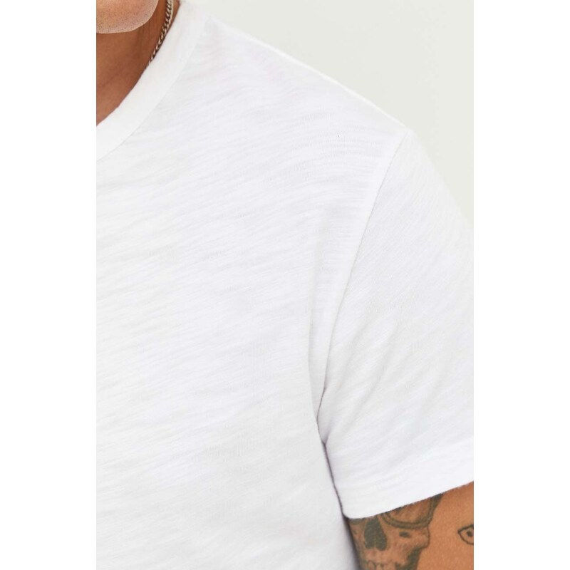 Памучна тениска Samsoe Samsoe в бяло с изчистен дизайн