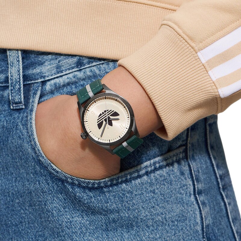 Часовник adidas Originals Code Four Watch AOSY23042 Black - GLAMI.bg