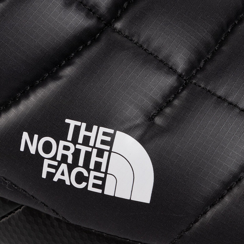 Пантофи The North Face Thermoball Traction Mule V NF0A3UZNKY4 Tnf Black/Tnf White