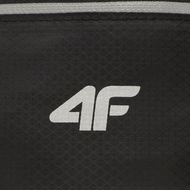 Чанта за кръст 4F