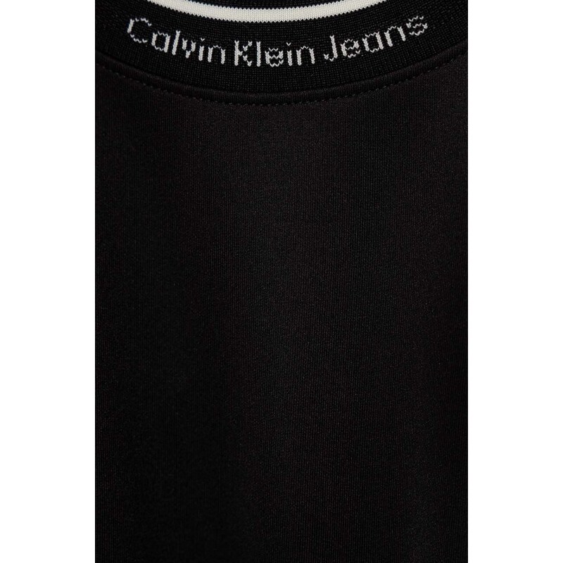 Детска рокля Calvin Klein Jeans в черно къса разкроена