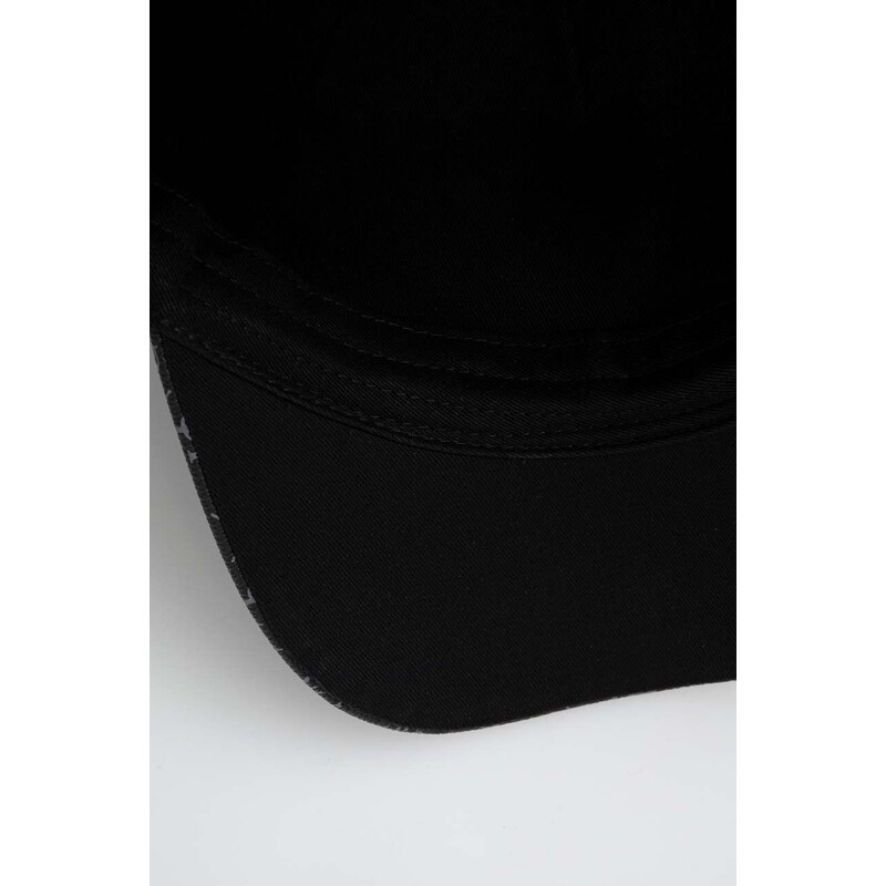 Шапка с козирка Guess MITO в черно с десен AM5042 POL01