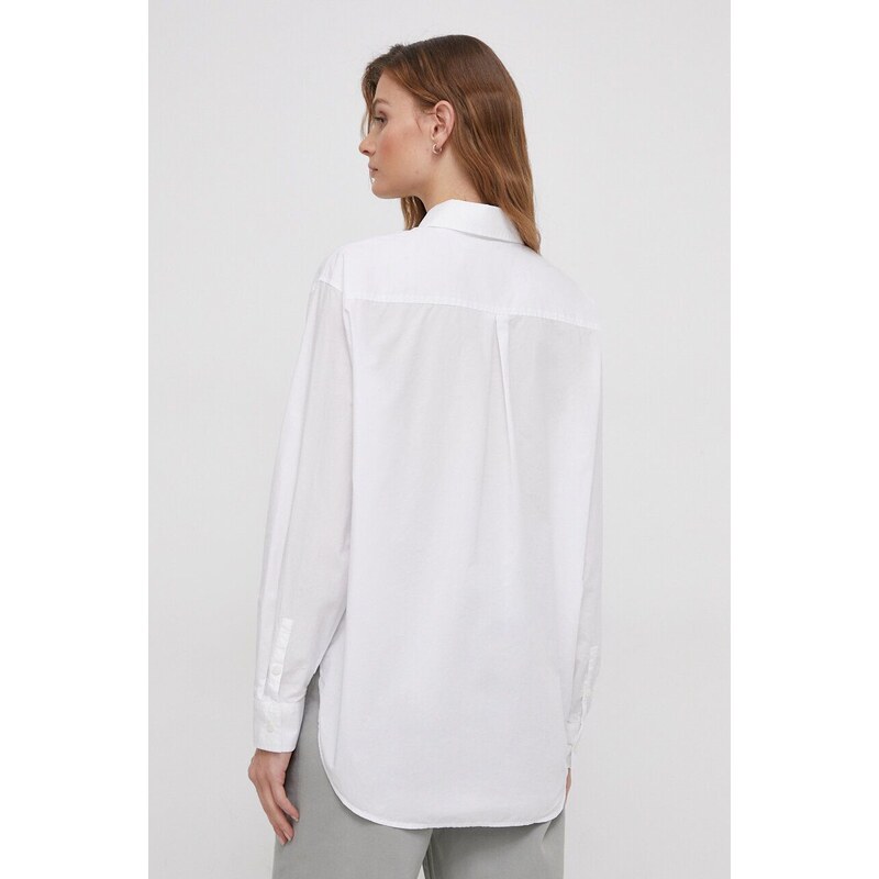 Памучна риза Calvin Klein Jeans дамска в бяло със свободна кройка с класическа яка J20J222610