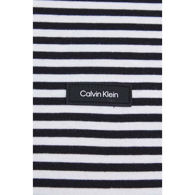 Памучна тениска Calvin Klein в черно с десен K10K112520