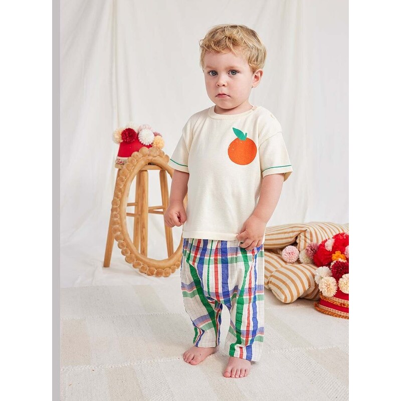 Бебешка памучна тениска Bobo Choses в бежово с принт