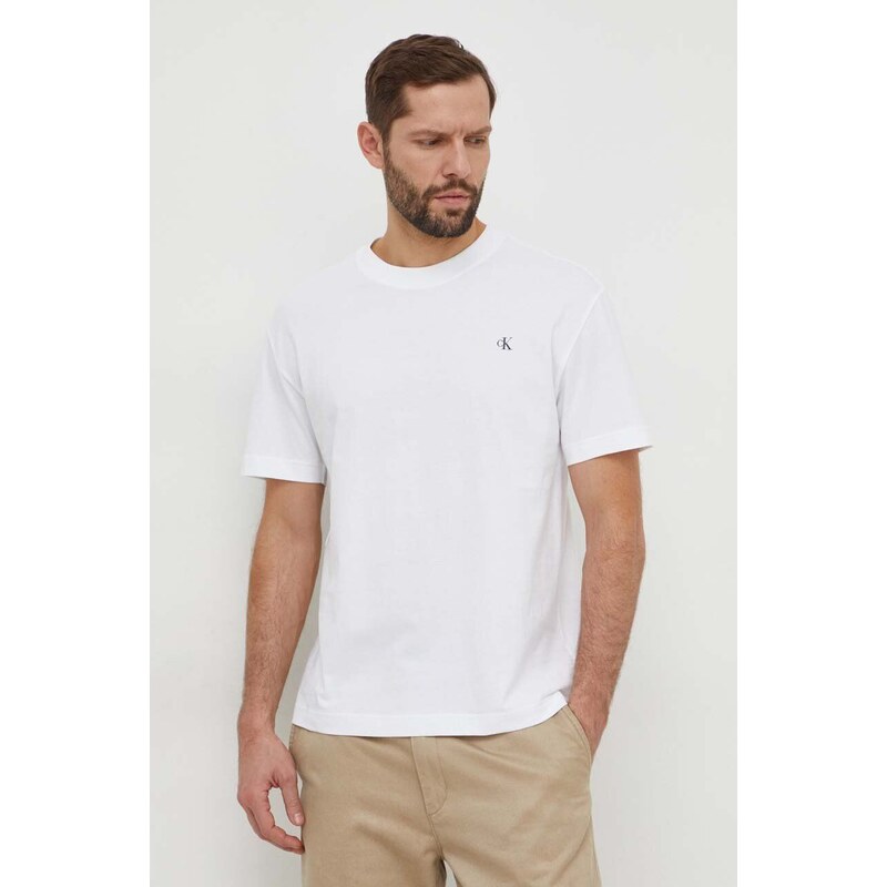 Памучна тениска Calvin Klein Jeans в бяло с принт J30J325699