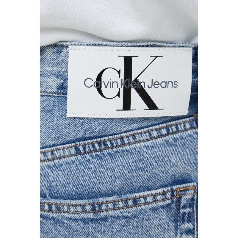 Дънков къс панталон Calvin Klein Jeans в синьо J30J324873