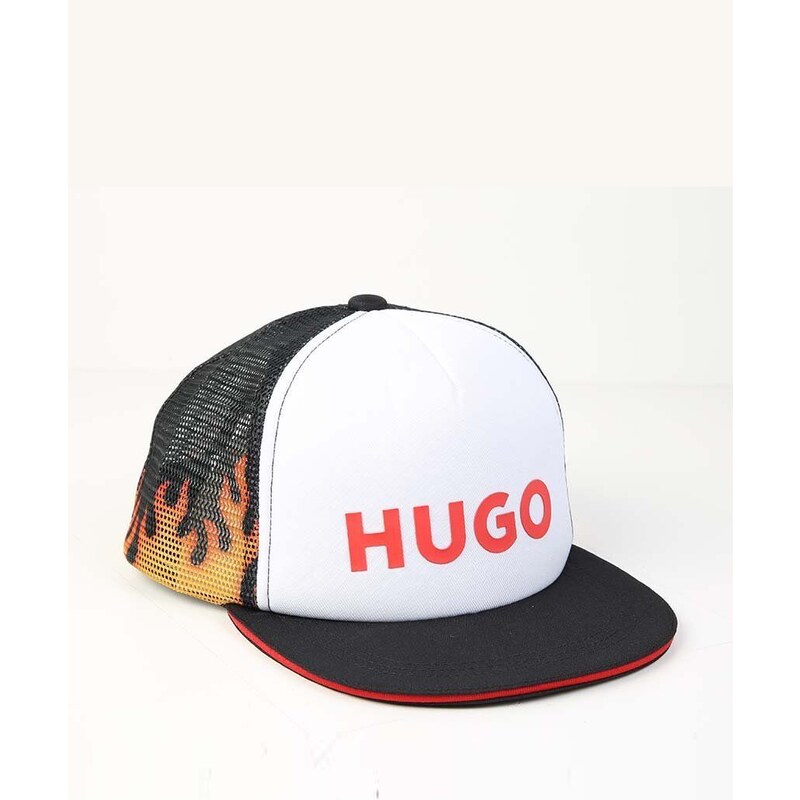 Детска шапка с козирка HUGO в бяло с десен