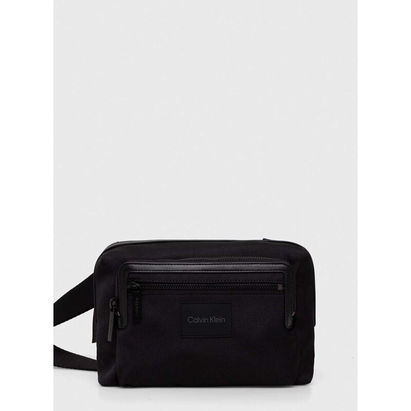 Чанта през рамо Calvin Klein в черно K50K511625