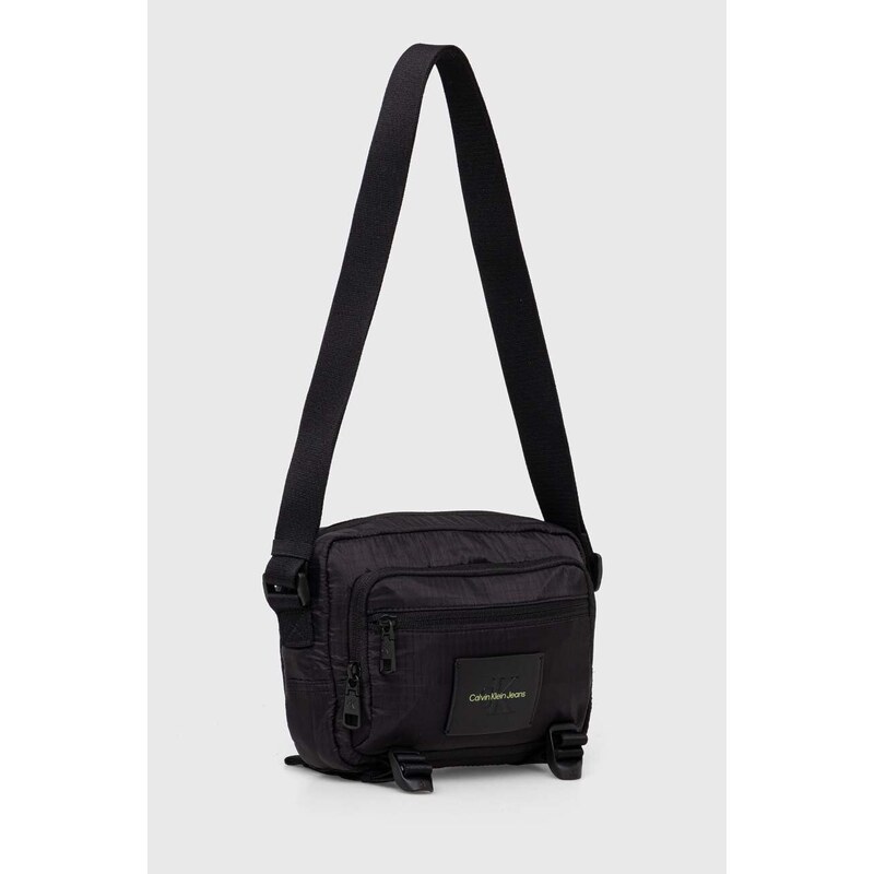 Чанта през рамо Calvin Klein Jeans в черно K50K511790
