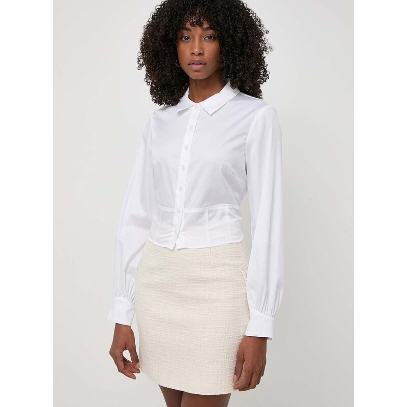 Риза Guess MONICA дамска в бяло със стандартна кройка с класическа яка W4GH09 WAF10