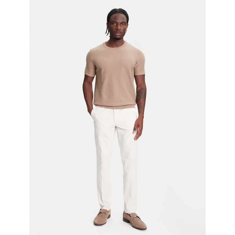 Чино панталони BOSS