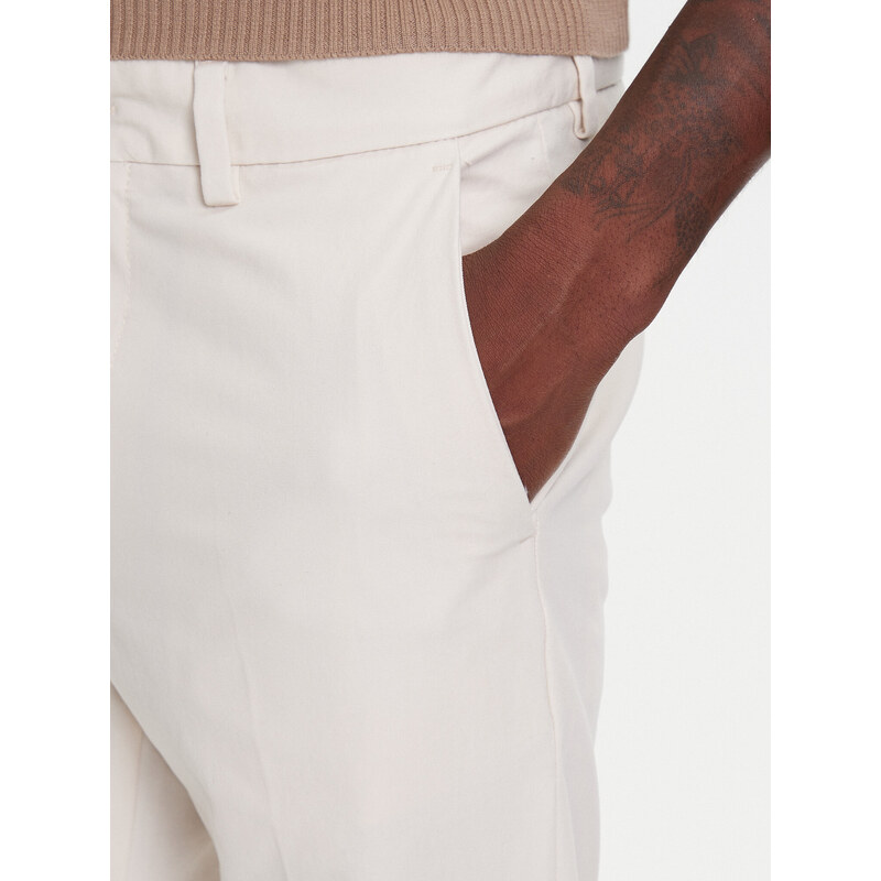 Чино панталони BOSS