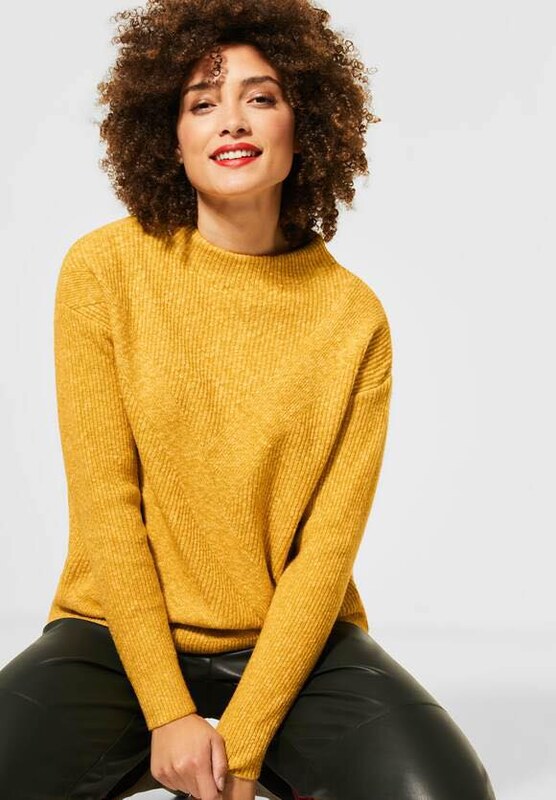 JULIA Плетен дамски пуловер горчица