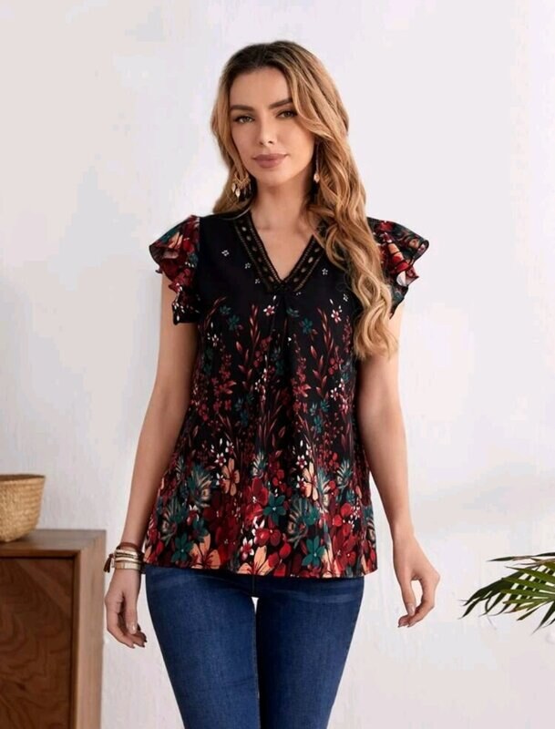 JULIA Блуза на цветя с дантела