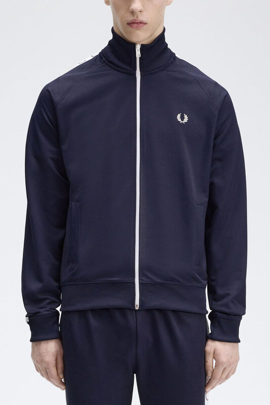 FRED PERRY Жилетка Taped Track J4620 885 carbon blue