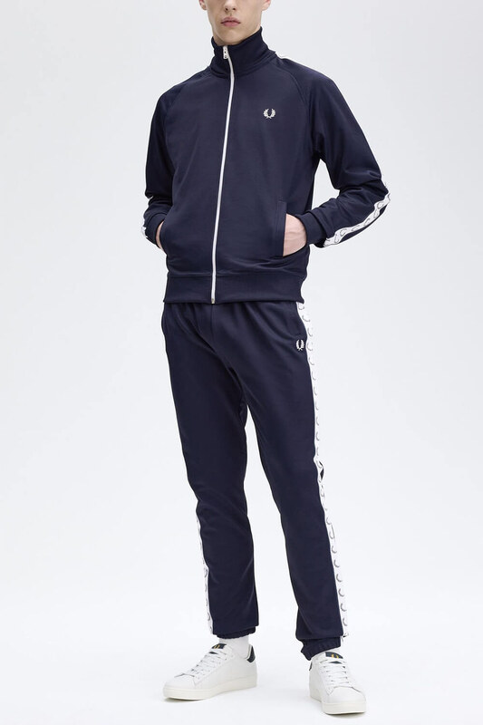 FRED PERRY Жилетка Taped Track J4620 885 carbon blue