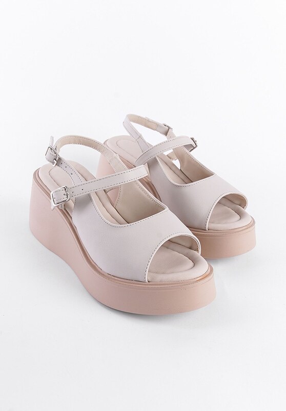 Capone Outfitters Women Sandals