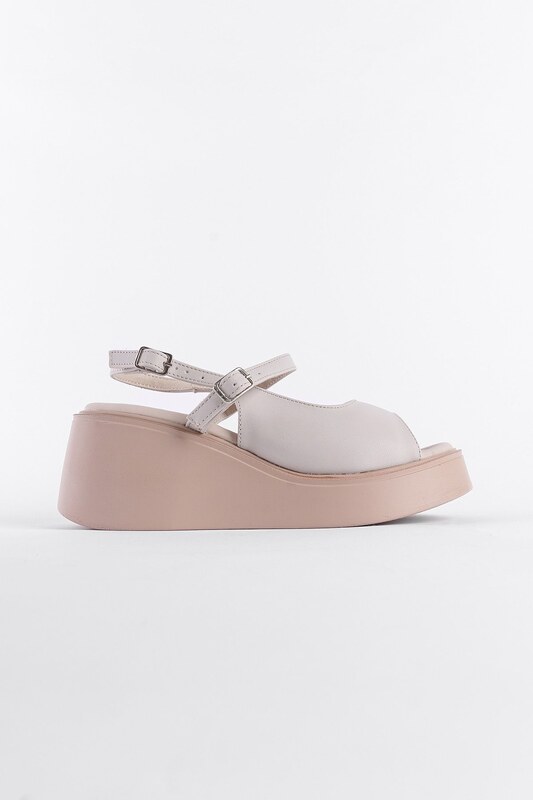 Capone Outfitters Women Sandals