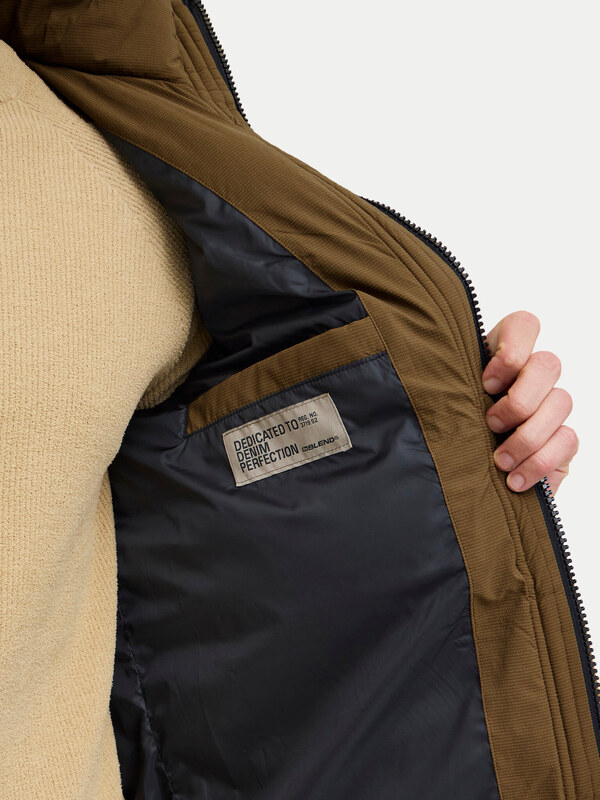 Зимно яке Blend