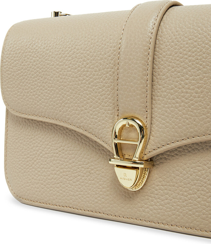 Дамска чанта Aigner