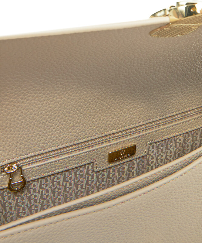 Дамска чанта Aigner