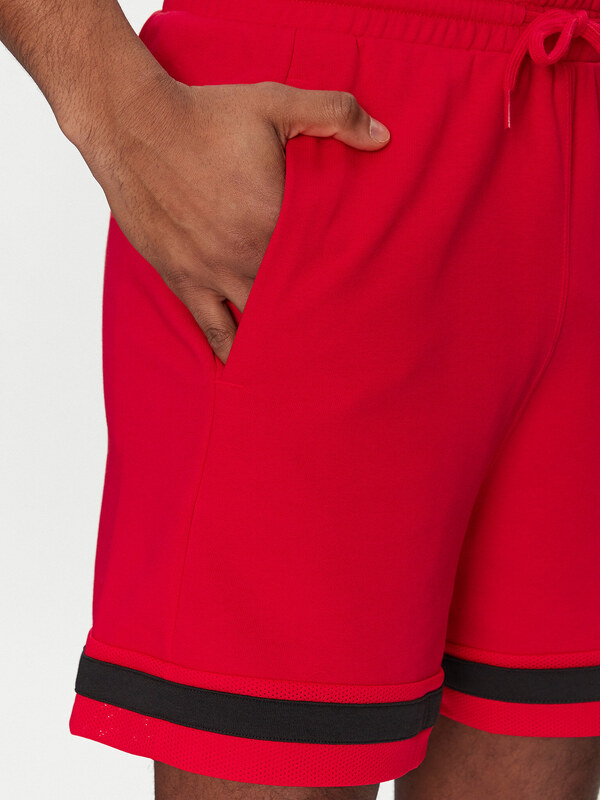 Спортни шорти adidas