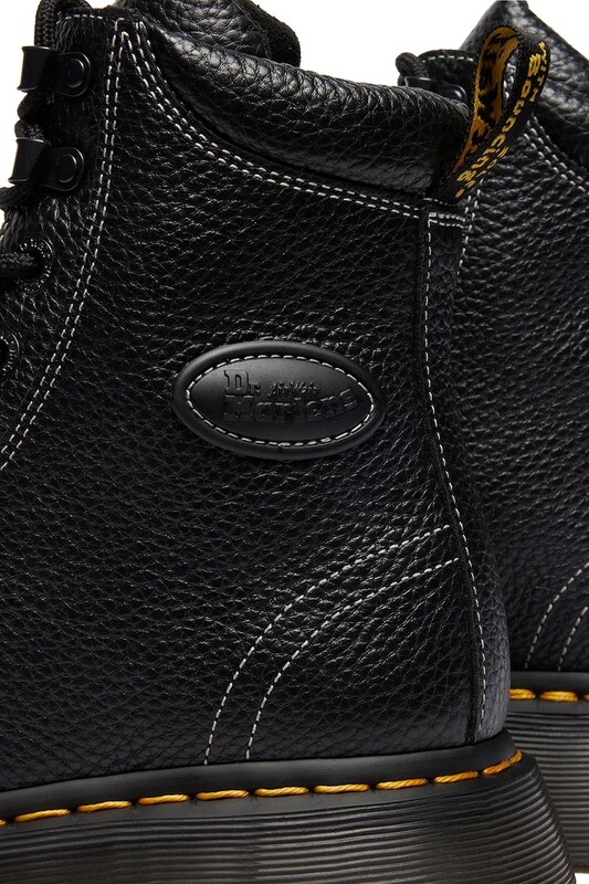 Кожени боти Dr. Martens Buzz 8i