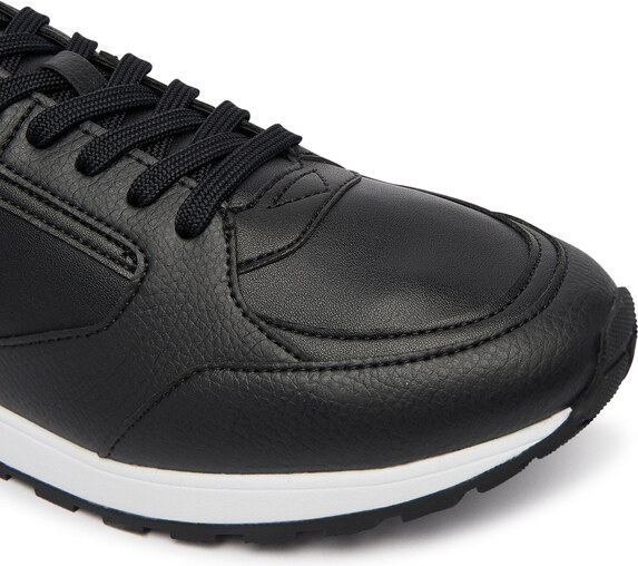 Сникърси HUGO