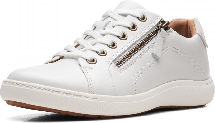 Дамски спортни обувки "Clarks" - равни