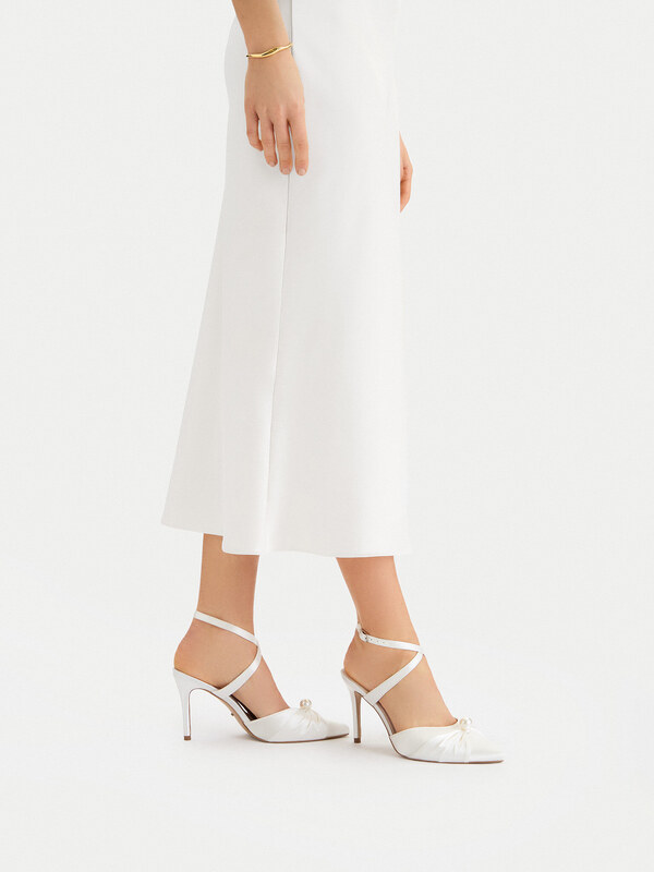 Обувки на ток DeeZee