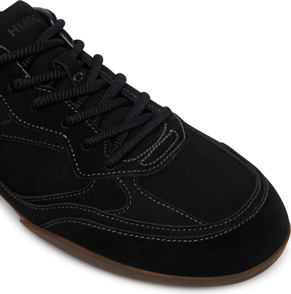 Сникърси HUGO