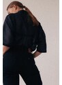 Риза с коприна MUUV. Soiree дамска в черно със свободна кройка с класическа яка