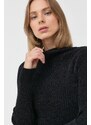Пуловер Guess дамски в черно от лека материя с ниско поло