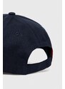 Памучна шапка с козирка HUGO в тъмносиньо с апликация 50492745