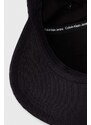 Памучна шапка с козирка Calvin Klein Jeans в черно с десен K50K511429