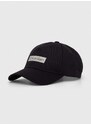 Памучна шапка с козирка Calvin Klein в черно с апликация K50K511550