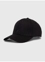 Памучна шапка с козирка Volcom в черно с апликация